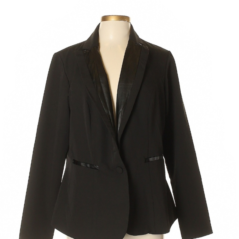 Beautiful Torrid Blazer